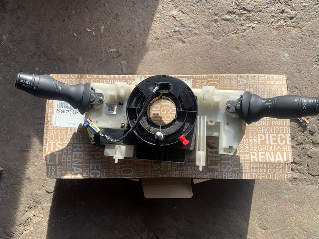 RENAULT 255675983R Подрулевой переключатель в наличии Ужгород