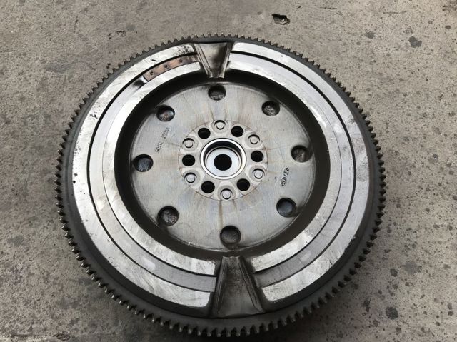 Демпферный маховик KIA Forte III