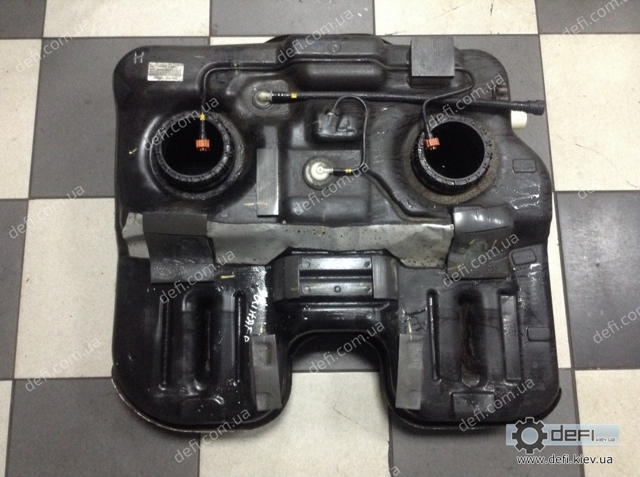 Топливный бак 311002B000 HYUNDAI