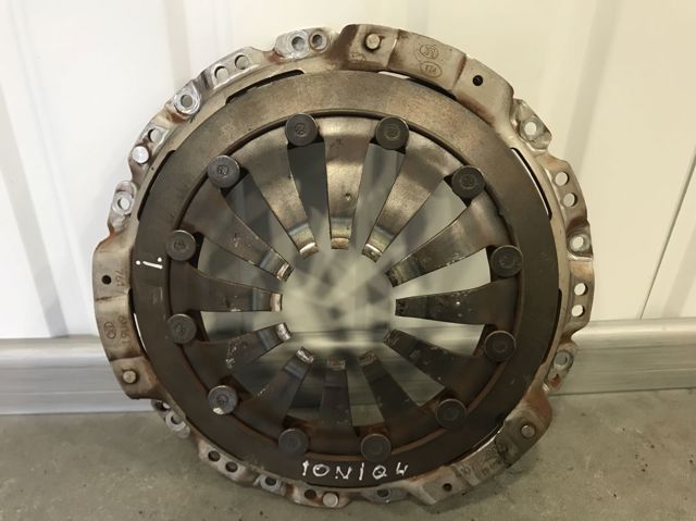 Комплект сцепления (диск, корзина, подшипник) 410752B001 HYUNDAI