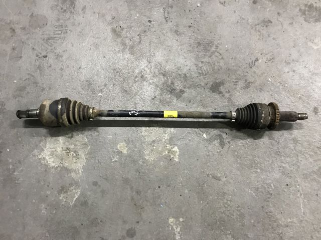Полуось задняя, правая 496012W050 HYUNDAI