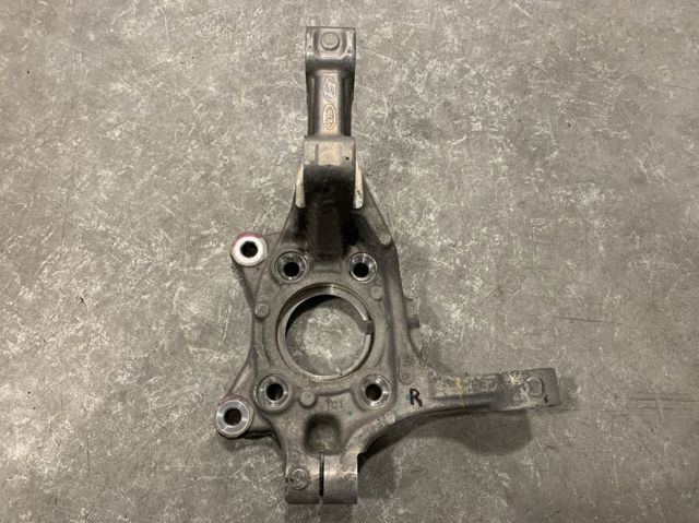 Цапфа передняя правая 51711L0500 HYUNDAI