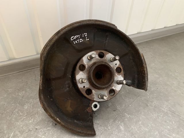 Цапфа поворотная левая 52710C2100 HYUNDAI
