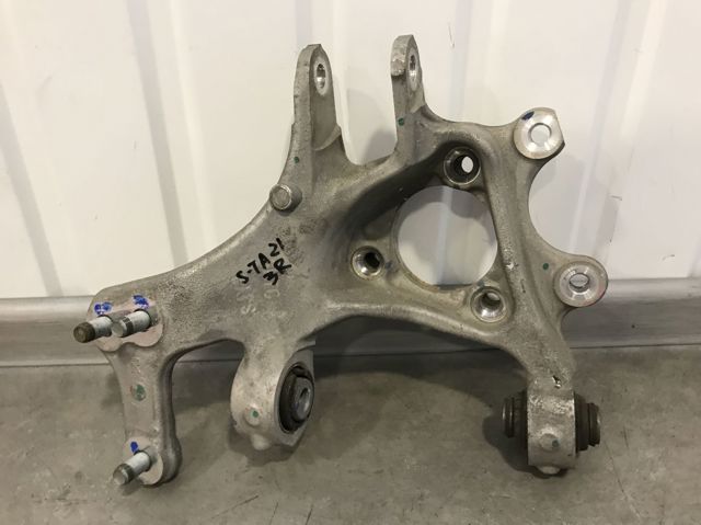 Цапфа поворотная правая 52711L0500 HYUNDAI
