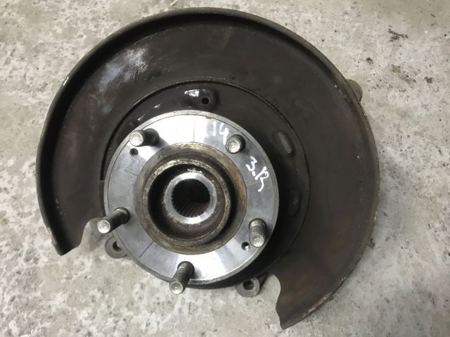 Кулак поворотный правый 527202W100 HYUNDAI