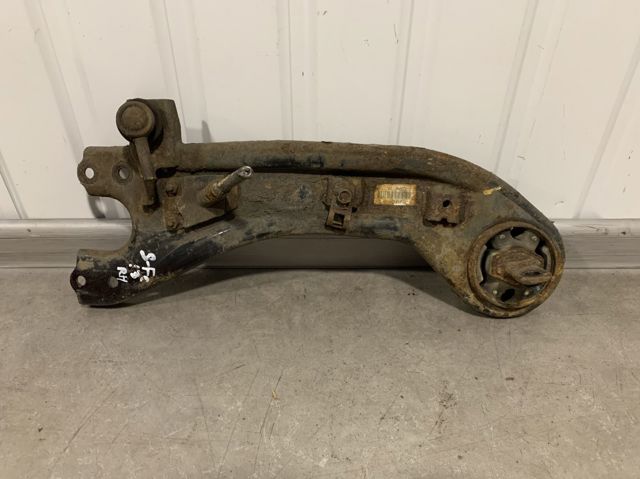 Рычаг/тяга задней подвески продольный нижний, правый 552802W150 HYUNDAI