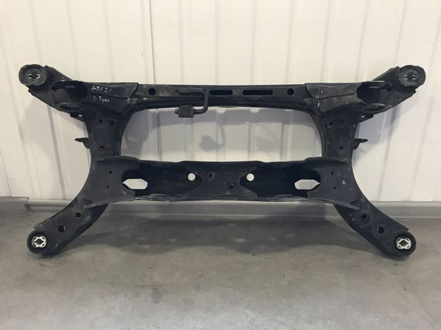 Поперечка задней подвески 55405L0000 HYUNDAI