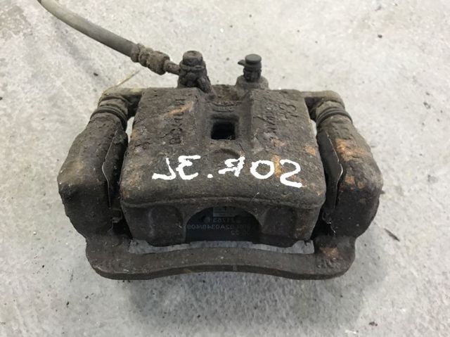 HYUNDAI 582302P700 Суппорт задний правый в наличии Черкассы