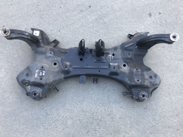 Подрамник двигателя 62405G7100 HYUNDAI
