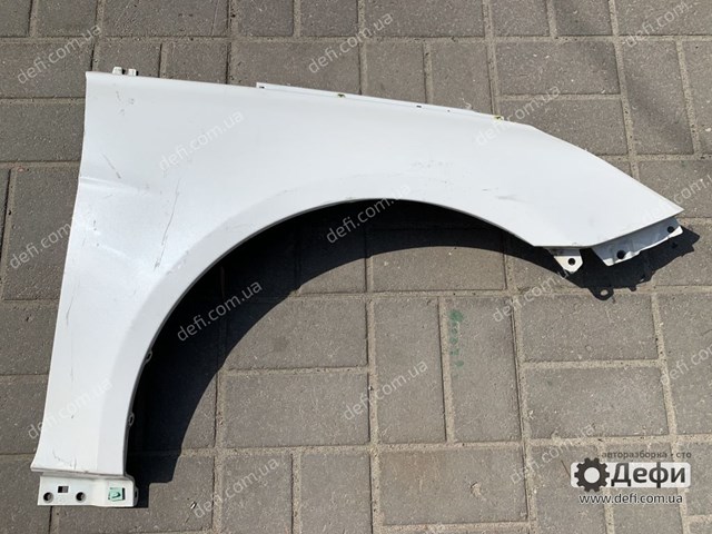 Боковая часть передняя правая 663213S000 HYUNDAI