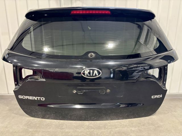 Дверь 5 737002P550 HYUNDAI
