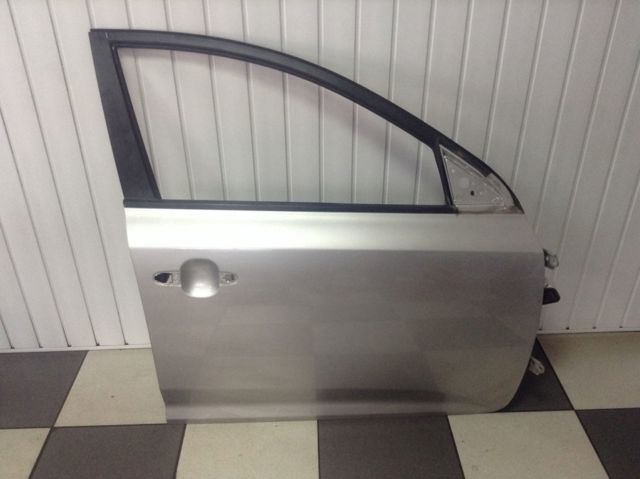 Пассажирская передняя дверь 760041H000 HYUNDAI