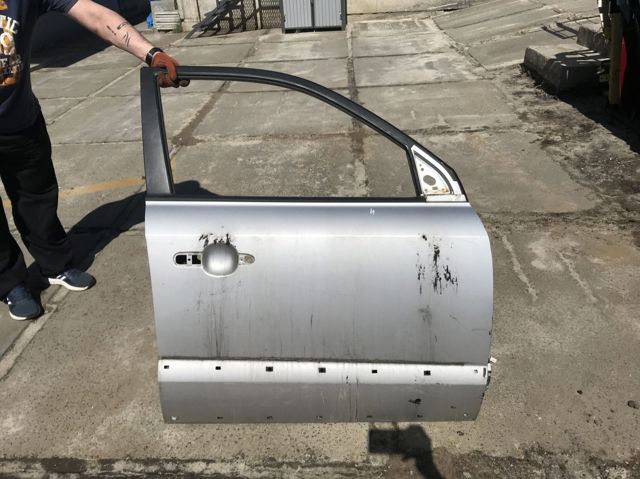 Пассажирская передняя дверь 760042E050 HYUNDAI
