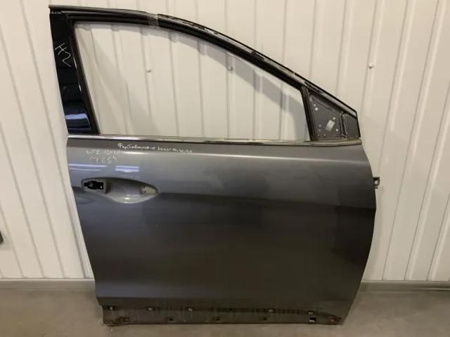 Пассажирская передняя дверь 760042W010 HYUNDAI