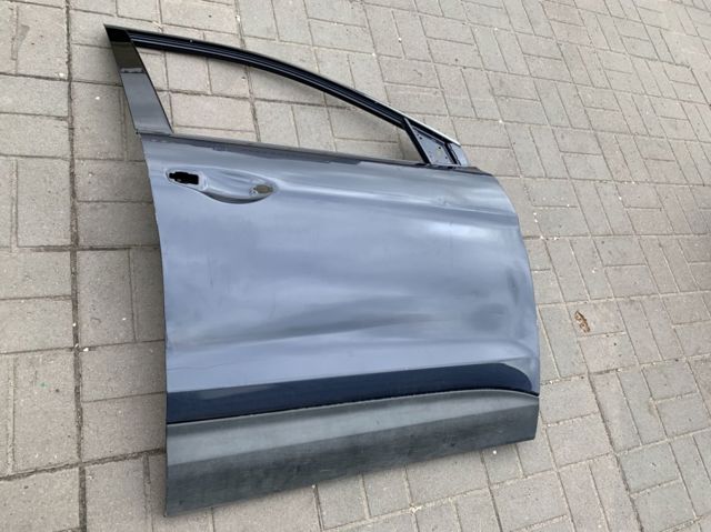 Пассажирская передняя дверь 760042W010 HYUNDAI