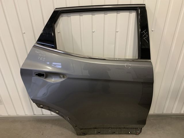 Задняя правая дверь 770042W010 HYUNDAI