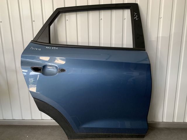 Дверь пассажирская задняя правая 77004D7000 HYUNDAI