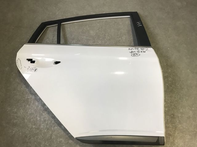 Задняя правая дверь 77004G2010 HYUNDAI