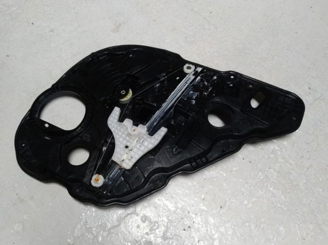 Механизм стеклоподъемника водительской двери 82471D4000 HYUNDAI