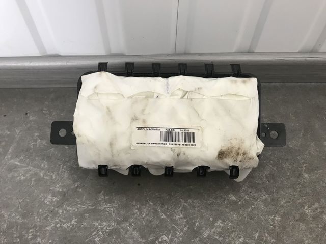 Подушка безопасности (AIRBAG) пассажирская 84530D9000 HYUNDAI