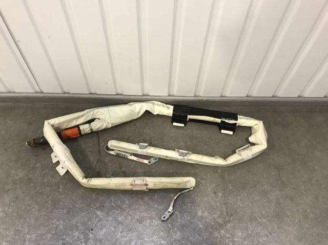 Шторка боковая правая 850202W000 HYUNDAI