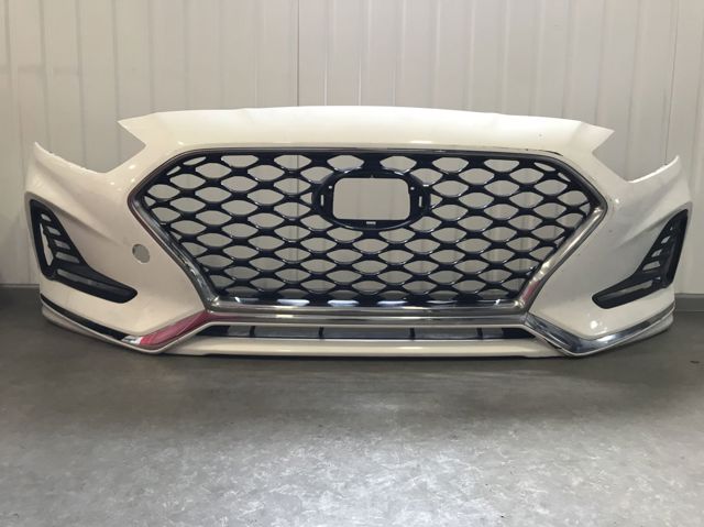Бампер на авто 86510E6710 HYUNDAI