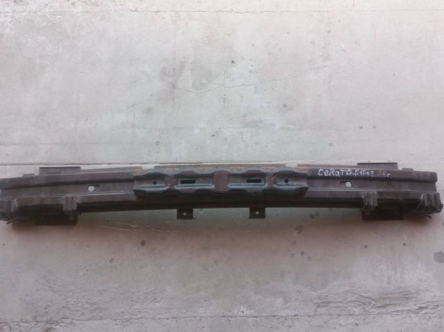 Усилитель переднего бампера  865302F500 HYUNDAI