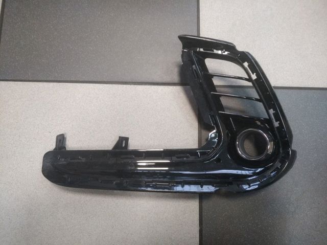 Заглушка под противотуманные фары, левая 86563F2300 HYUNDAI