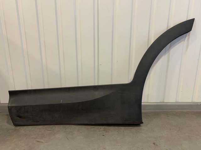 Накладка задней левой двери 877312W000CA HYUNDAI