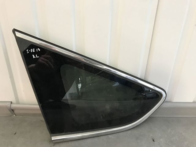 Стекло кузова/багажного отсека, левое 878102W010 HYUNDAI