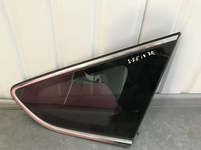 Стекло багажного отсека, правое 878202W010 HYUNDAI
