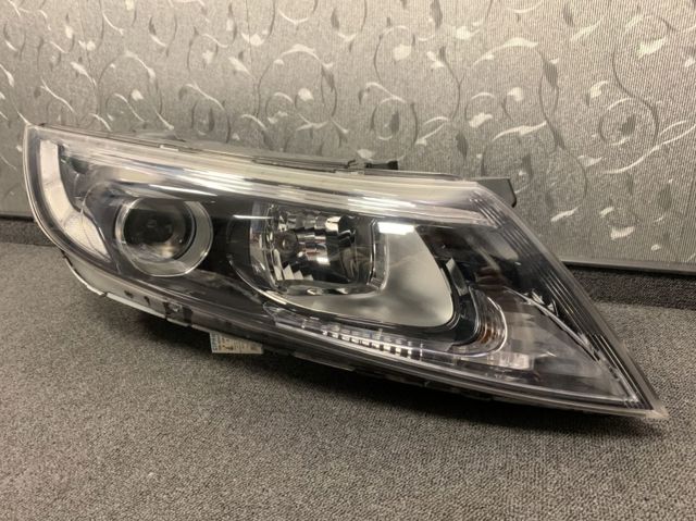 Основная фара - вставка 921022T500 HYUNDAI