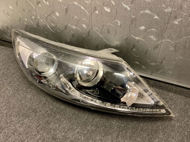 Фара правая 921023W000 HYUNDAI
