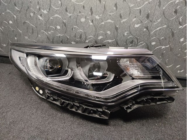 92102D4300 HYUNDAI Фара правая купить в Киев