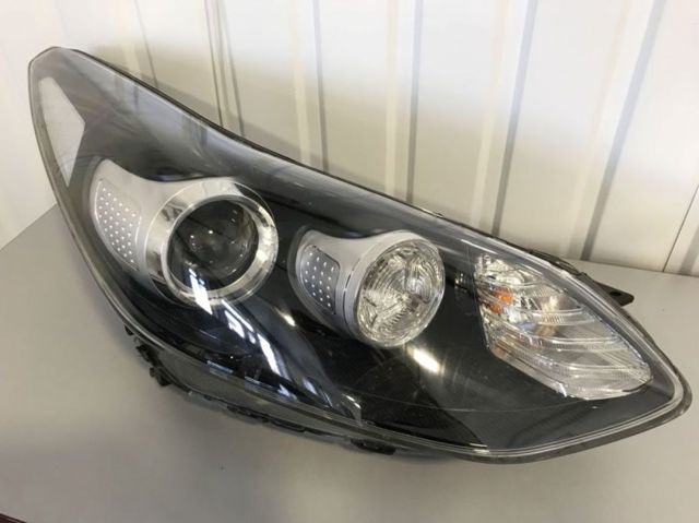 Фара передняя правая 92102D9000 HYUNDAI