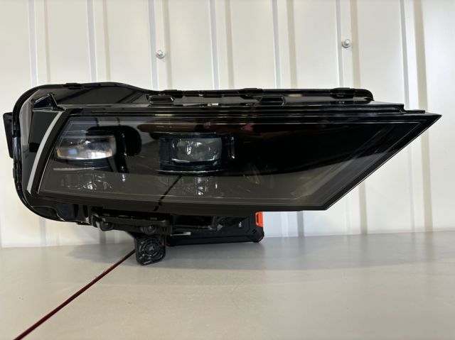 Основная фара - вставка 92102L1700 HYUNDAI