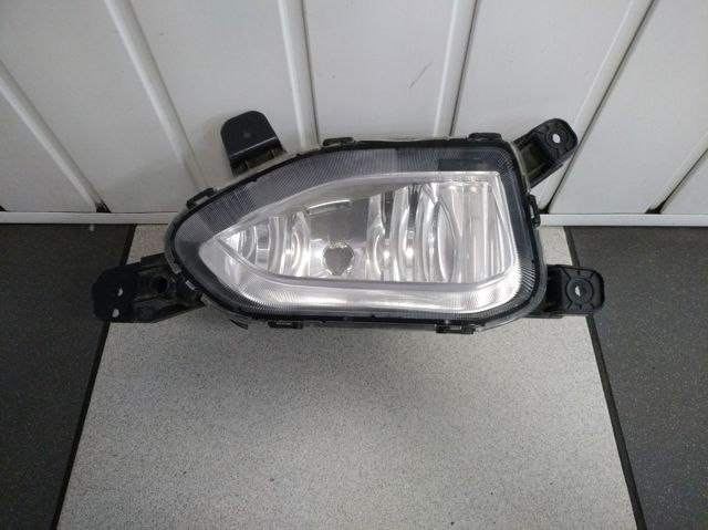 Противотуманка правая 92202J9000 HYUNDAI