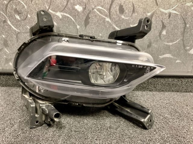 Туманка правая 92202S1100 HYUNDAI