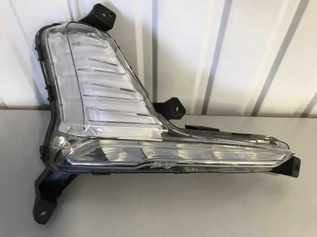 92208C1700 HYUNDAI Фара противотуманная правая купить в Львов