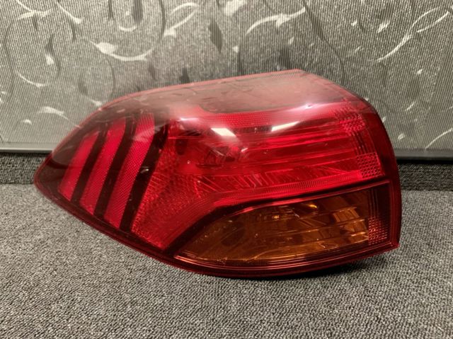 Задний левый внешний фонарь 92401D3500 HYUNDAI