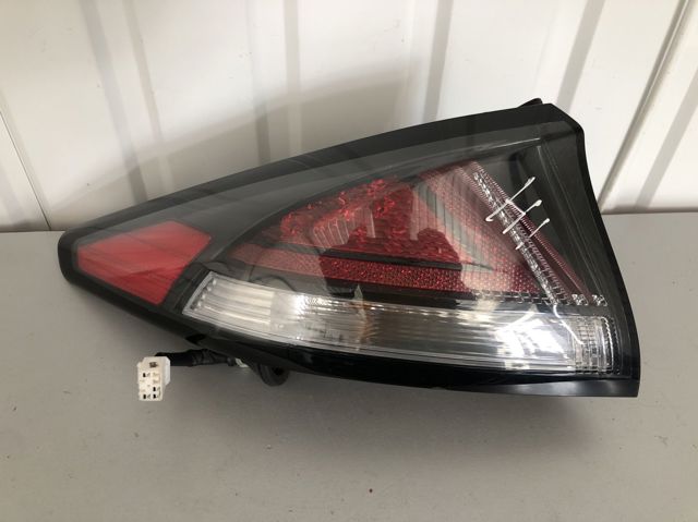 Задний левый внешний фонарь 92401G2200 HYUNDAI