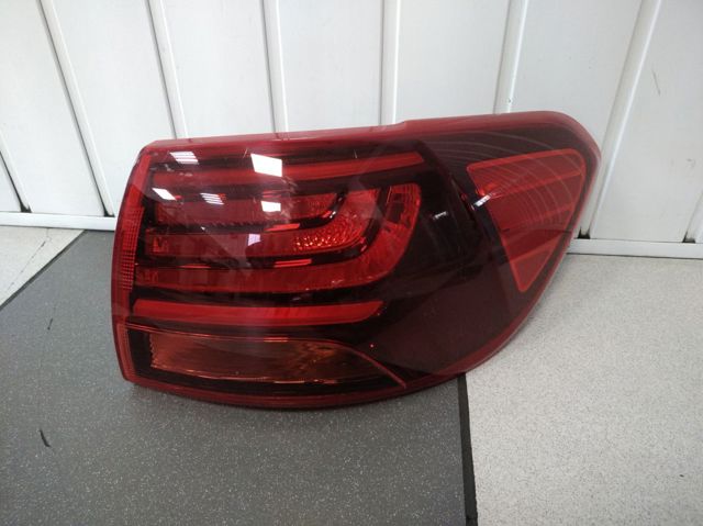 Задний правый внешний фонарь 92402C5500 HYUNDAI