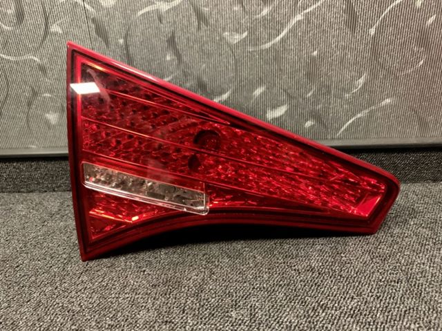 Задний левый внутренний фонарь 924034C000 HYUNDAI
