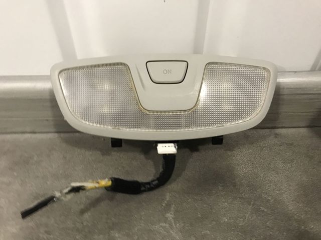 Плафон освещения салона/кабины, задний 928502W000OM HYUNDAI