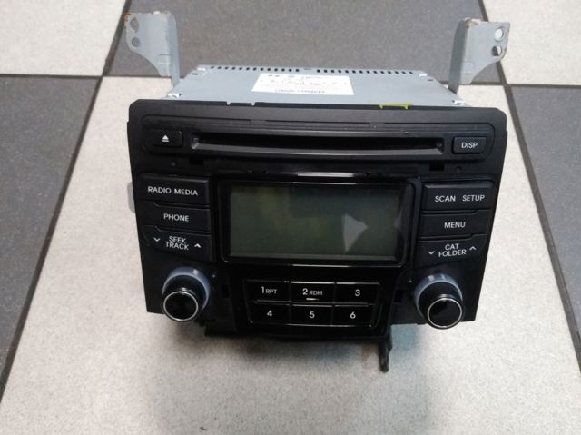 Магнитола (радио AM/FM) 961803Q700 HYUNDAI