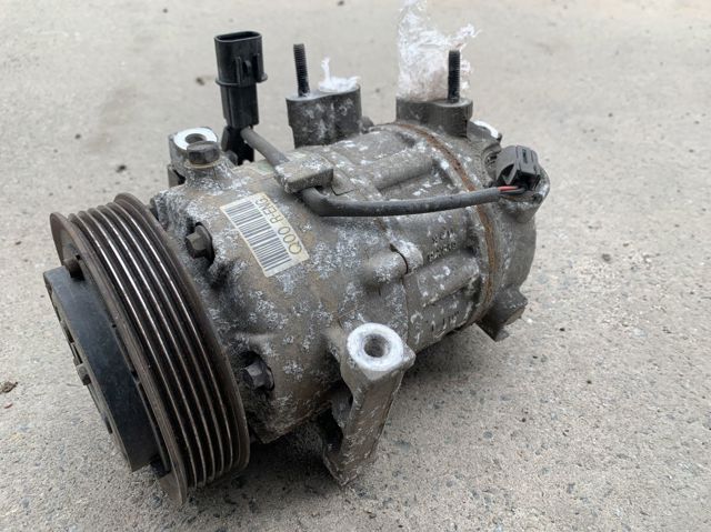 Компрессор системы кондиционирования 97701D7000 HYUNDAI