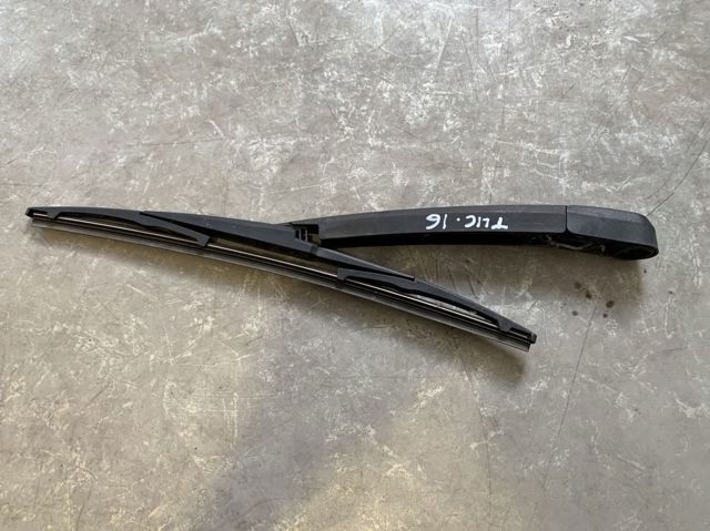 Рычаг-поводок дворника заднего стекла 988152J000 HYUNDAI
