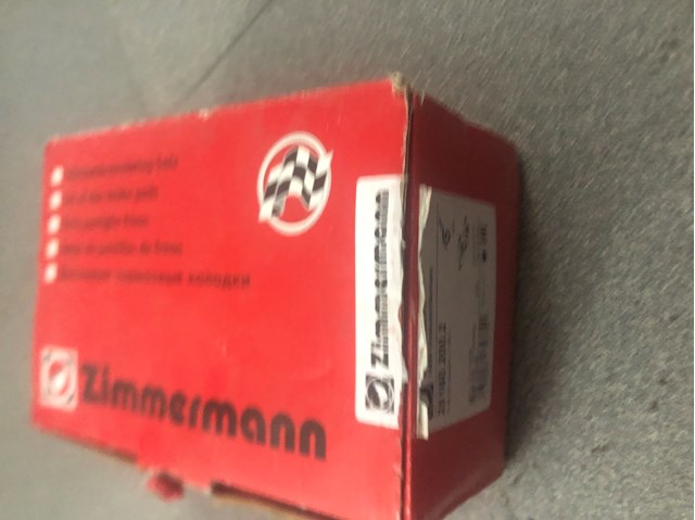 Колодки тормозные передние дисковые 251602002 ZIMMERMANN
