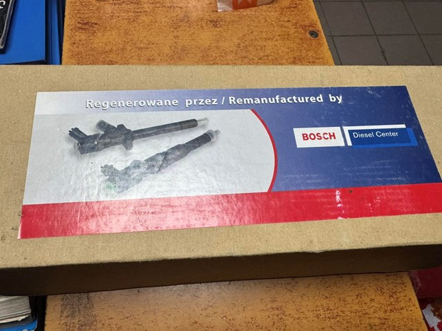Форсунка дизельная в сборе 0445120002 BOSCH
