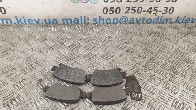 Задние колодки Toyota Avensis 3